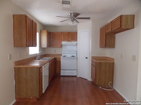 2nd image of 5438 Vista Court Dr