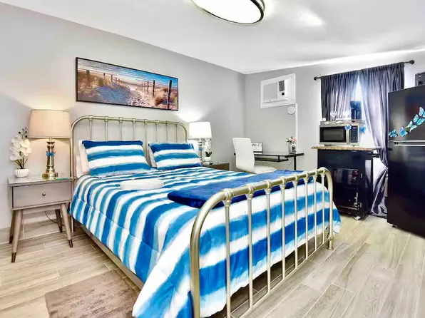 405 Monroe Pl #B, Pt Orange, FL 32127