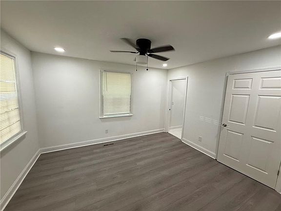 5th image of 2237 Penelope St NW