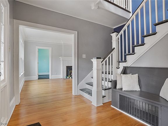 3rd image of 205 Edgerton Rd