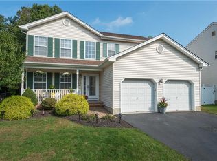 503 Grandview St, Middlesex, NJ 08846