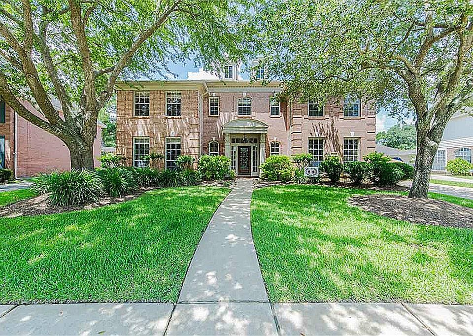 1st image of 22207 Mission Hills Ln