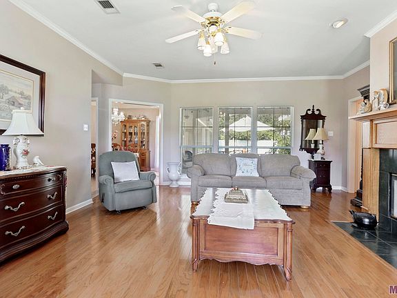 2nd image of 5922 Woodlawn Park Ct