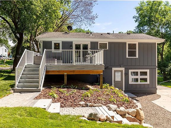 3rd image of 5972 Gumwood Rd
