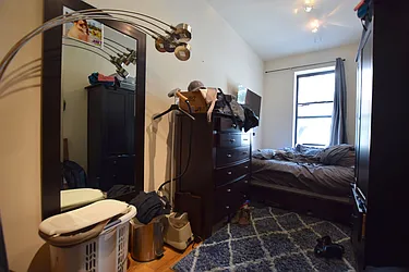 Rented by Street Realty Brokerage LLC