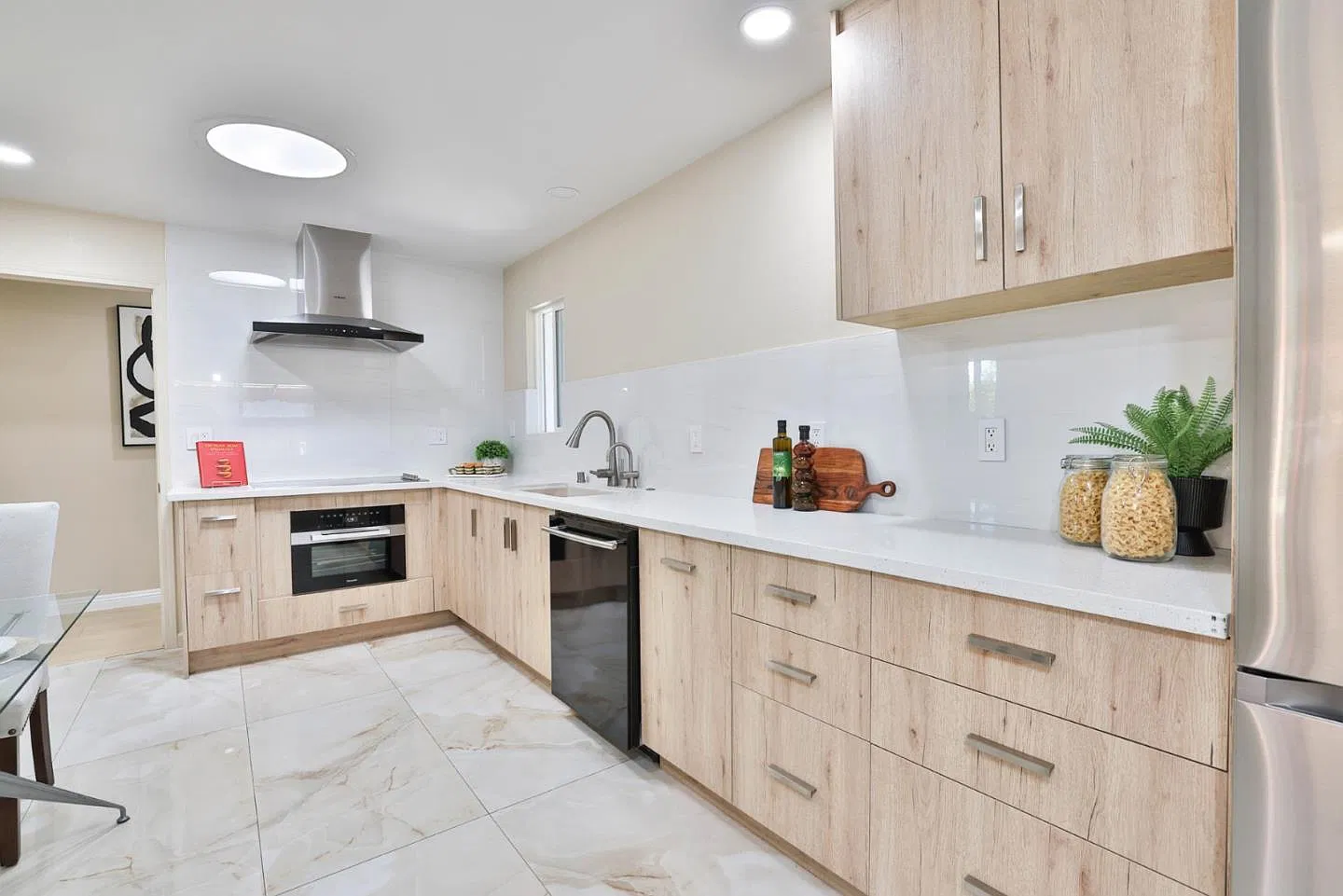 7453 De La Farge Dr — Photo 4