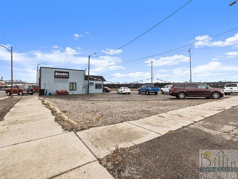 2nd image of 3847 Montana Ave