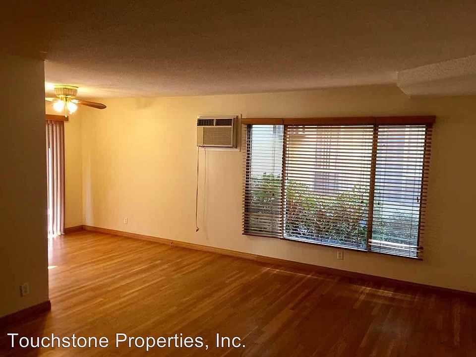 1st image of 1009 N Croft Ave APT 3