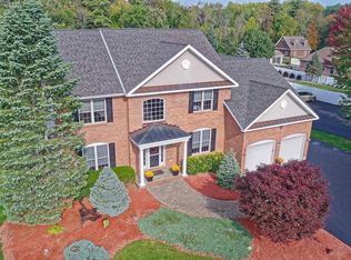 575 Pearse Rd, Schenectady, NY 12309