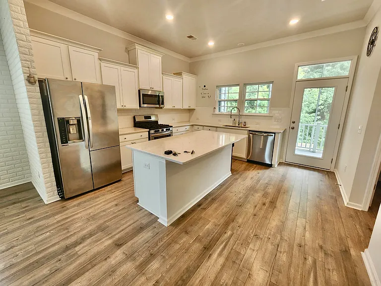 330 Spindlewood Way — Photo 7