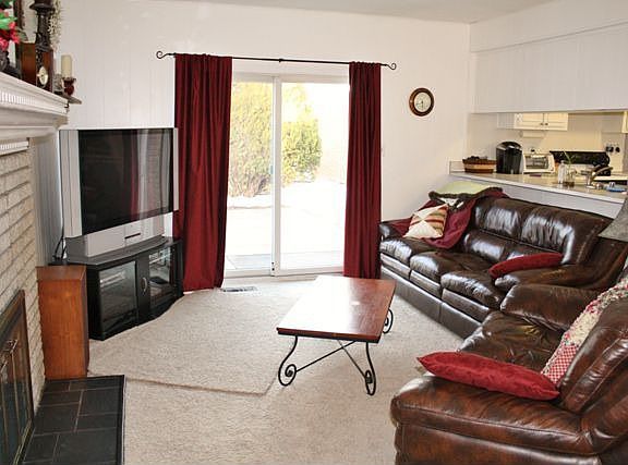 5th image of 14219 Woodside St