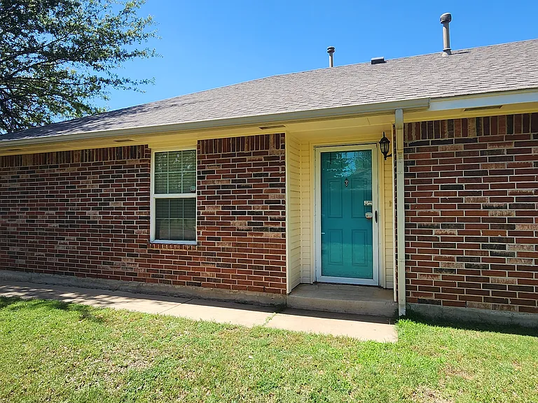 528 Choctaw Gate Dr — Photo 2