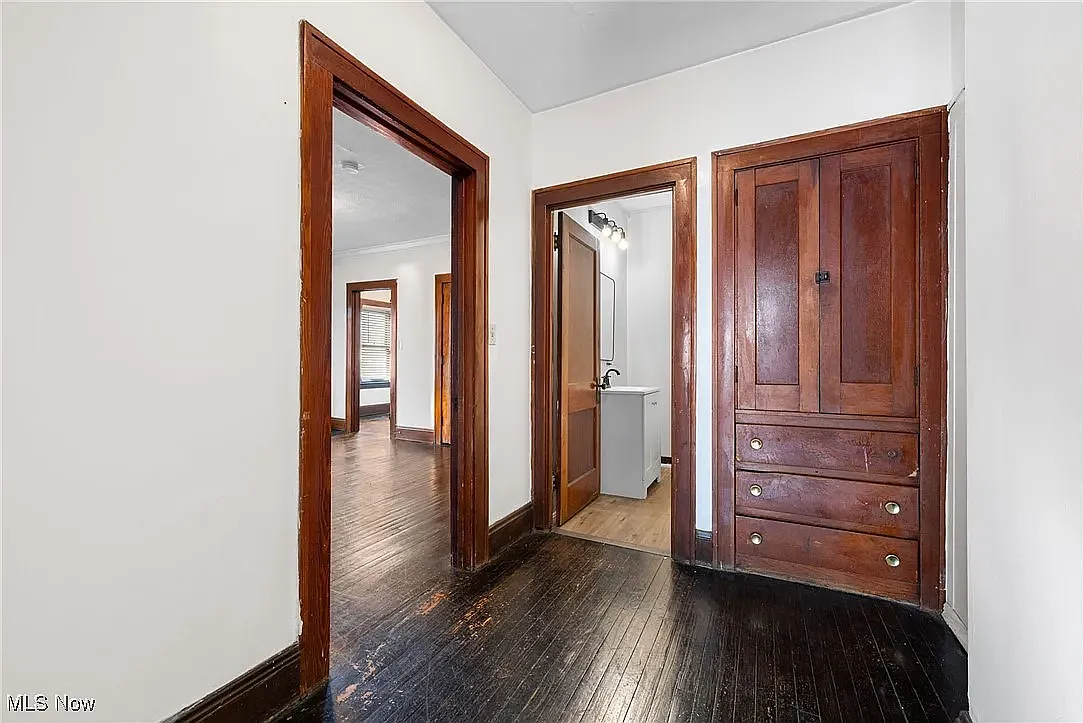 3 bed, 900 sqft, $1,250 — Photo 2