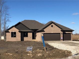 48111 Donner Rd, New Baltimore, MI 48047