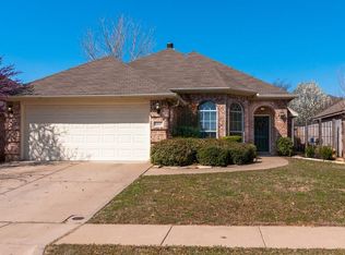 8337 Winter Falls Trl, Hurst, TX 76053