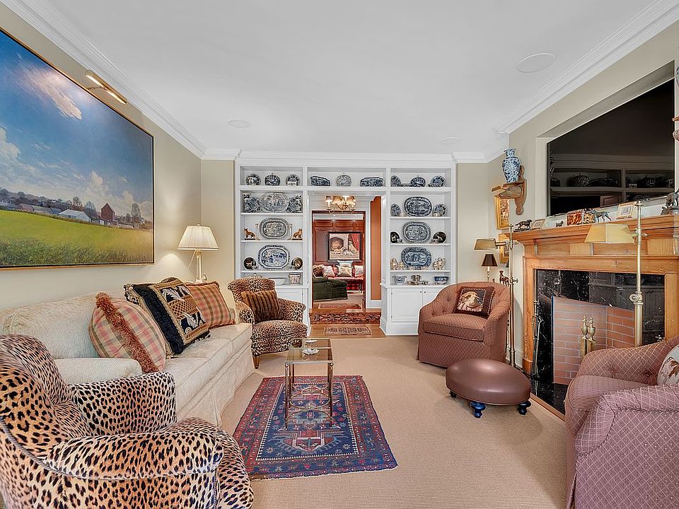 1st image of 14 Sutton Pl S #3E