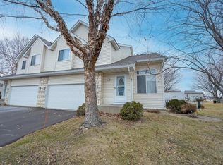 1636 Lexington Ln, Shakopee, MN 55379