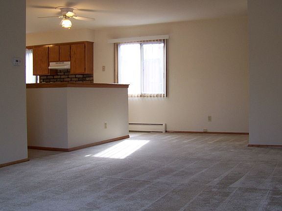 5th image of 8843 S Oak Park Dr APT 5