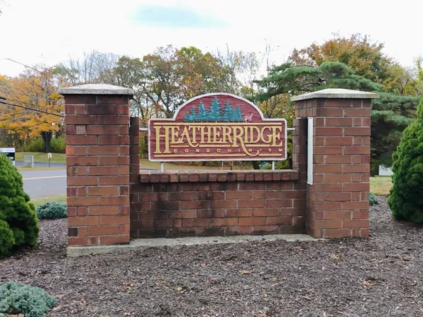 37 Heather Rdg, Shelton, CT 06484