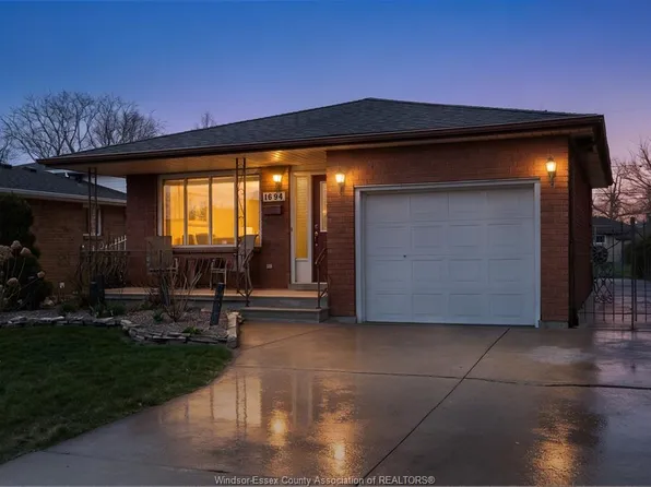 1694 Langlois Ave, Windsor, ON N8X 4M5