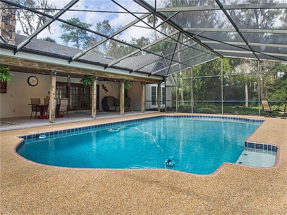 3rd image of 1738 Alvarado Ct