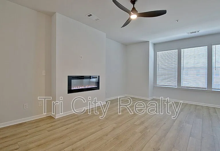 250 Cobalt Dr — Photo 9