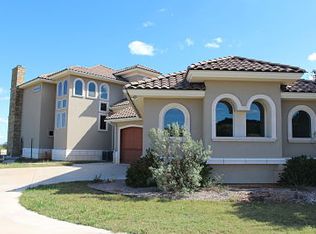 105 S Grand Cru Ln, Fredericksburg, TX 78624