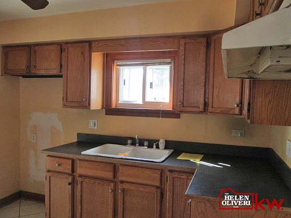 4th image of 2756 Bellwood Ave