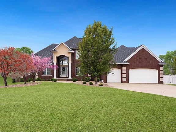 2nd image of 4601 Plumberry Rd