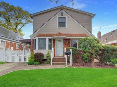 80-45 259th Street, Glen Oaks, NY, 11004