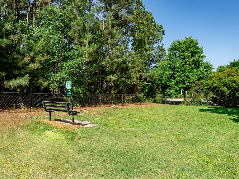 Trellis Pointe — Photo 8