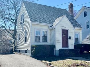 106 Norfolk St, Cranston, RI 02910