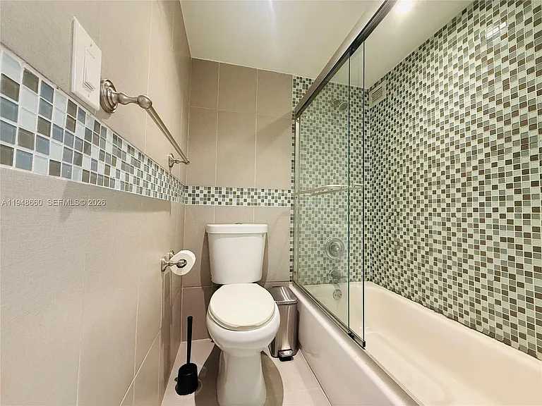 17011 N Bay Rd #202 — Photo 8