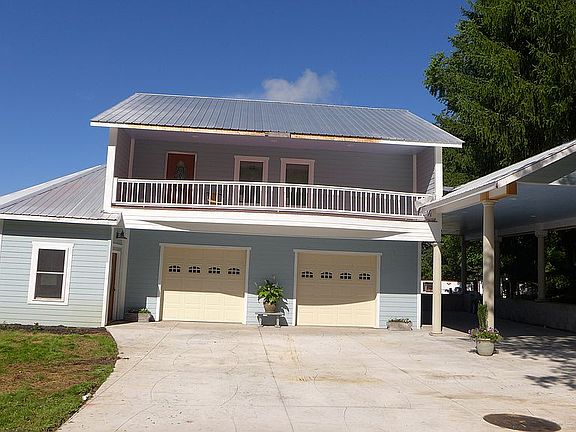 Garage w/2 Br 2Ba, RV shed