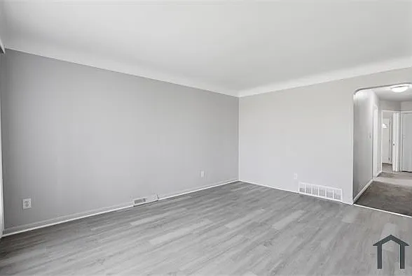 3 bed, 981 sqft, $1,500 — Photo 4