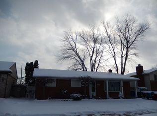 14461 Navarre St, Gibraltar, MI 48173