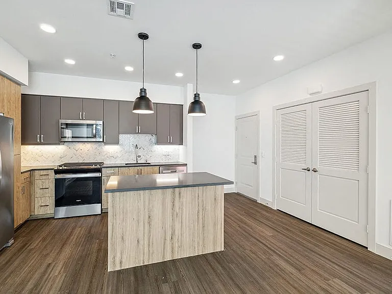 The Braydon Apartments — Photo 10