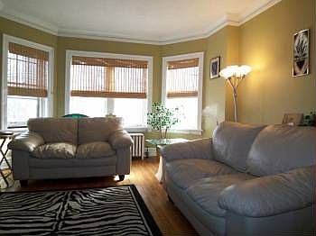 3rd image of 1112 Ontario St APT 2E