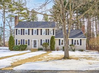 7 Spring St, Douglas, MA 01516