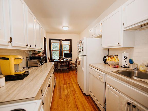 3rd image of 683 Hague Ave #3