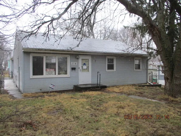 2716 Gideon Ave, Zion, IL 60099
