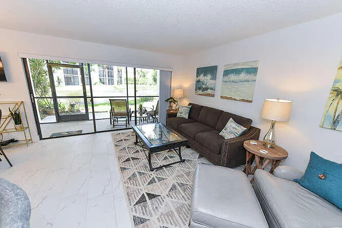 1605 S US Highway 1 #B105 — Photo 4