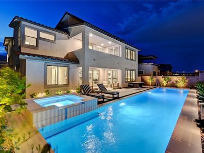 472 Windstone Crest Ave, Las Vegas, NV, 89138