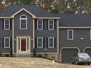 2 Blackwell Dr, Charlton, MA 01507