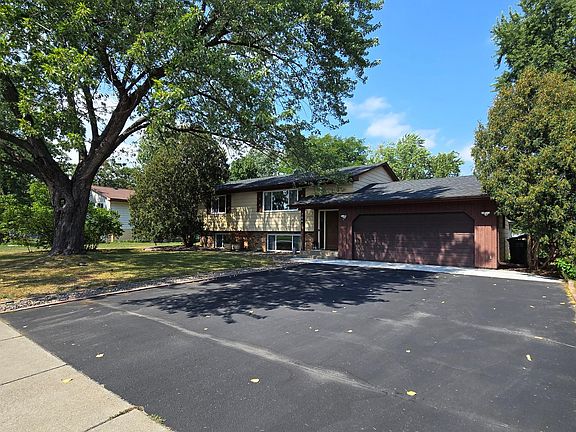 3rd image of 2641 Ridge Ln