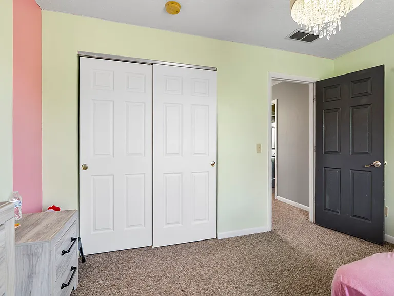 1113 Weaver Ct — Photo 21