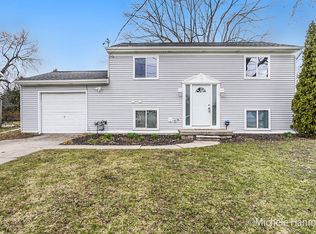 1929 Ridgewood Ave SE, Grand Rapids, MI 49506