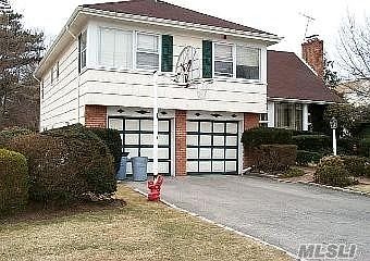 1st image of 19 Cedar Ln
