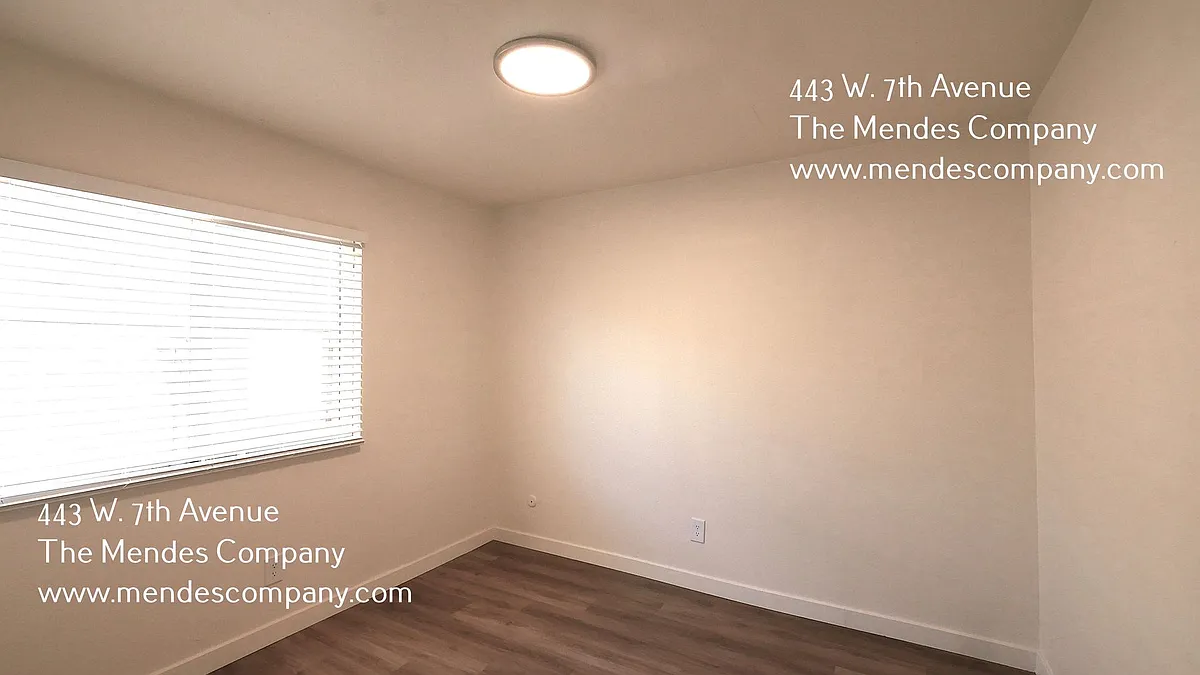 Building Photo - 443 W 7th Ave #B
