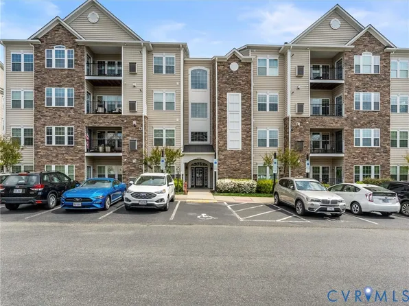 14000 Briars Cir Unit 304, Midlothian, VA 23114